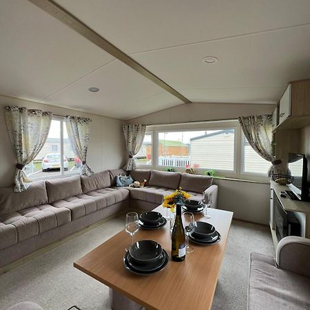 Luxurious Three Bedroom Caravan Jaywick Sands 外观 照片