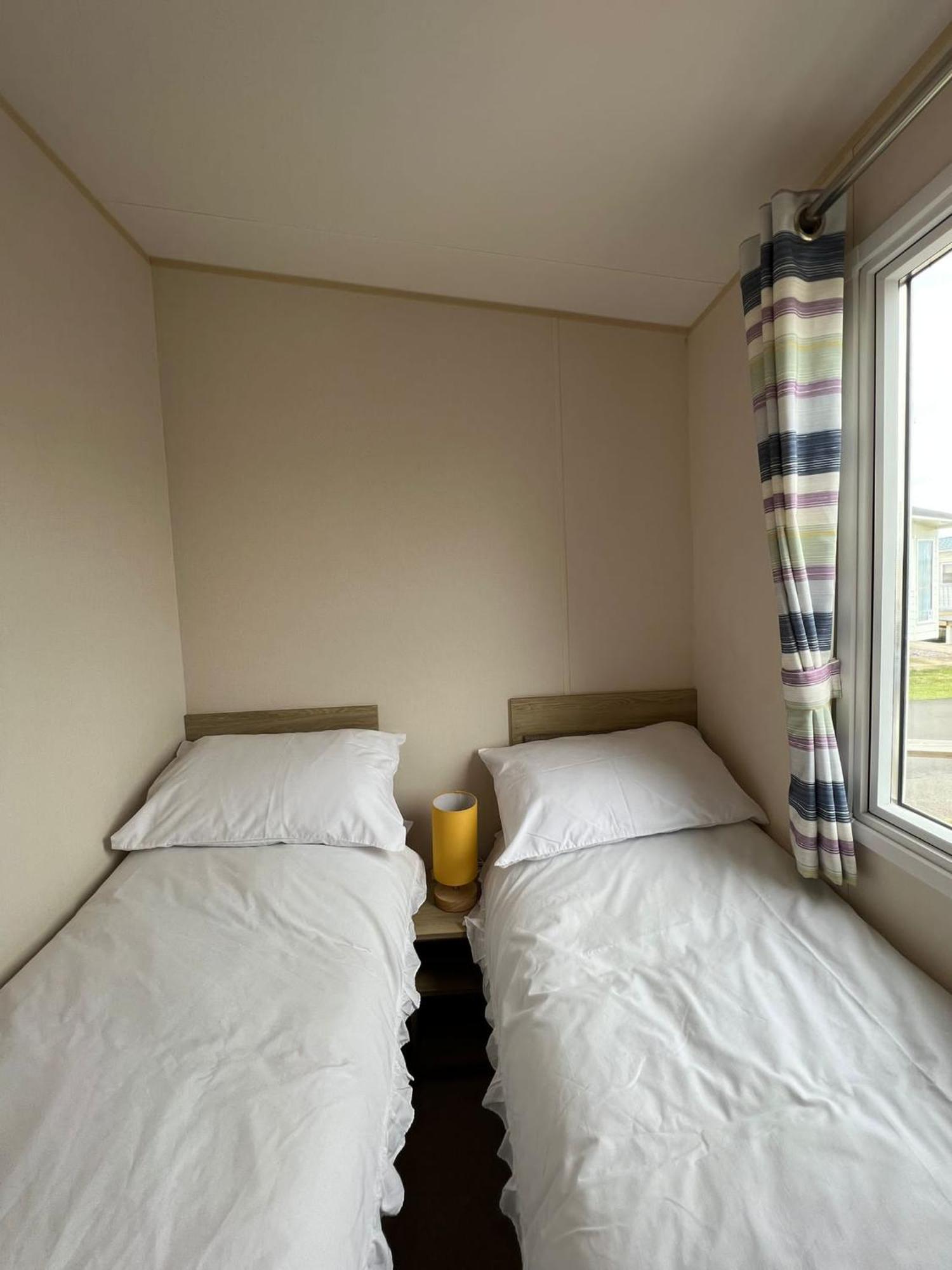 Luxurious Three Bedroom Caravan Jaywick Sands 外观 照片