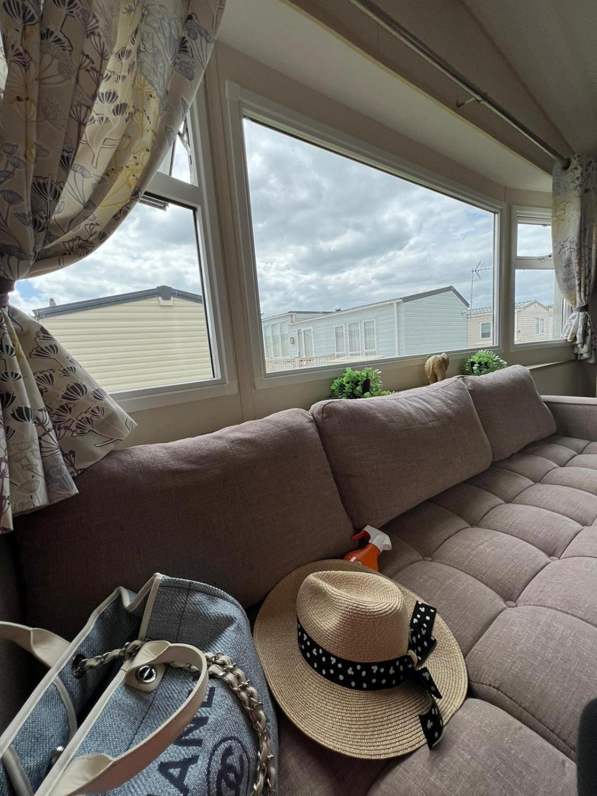 Luxurious Three Bedroom Caravan Jaywick Sands 外观 照片