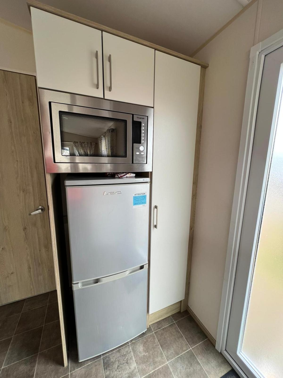 Luxurious Three Bedroom Caravan Jaywick Sands 外观 照片