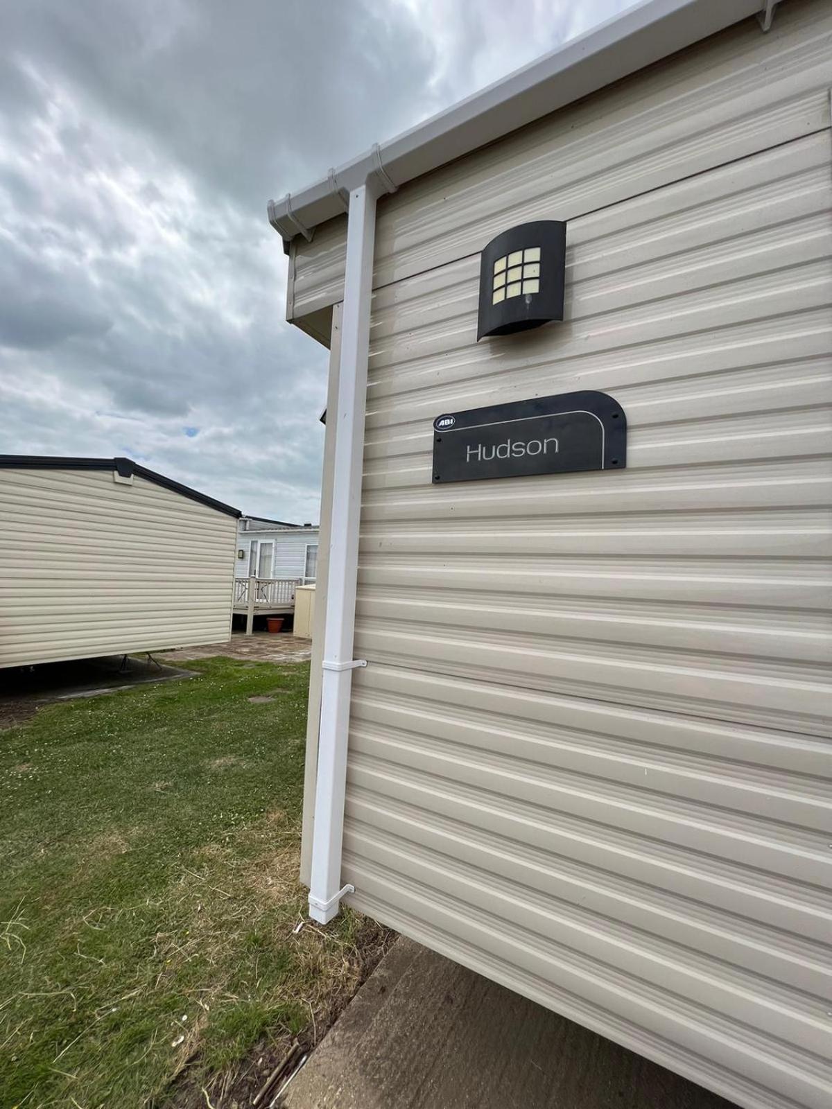Luxurious Three Bedroom Caravan Jaywick Sands 外观 照片