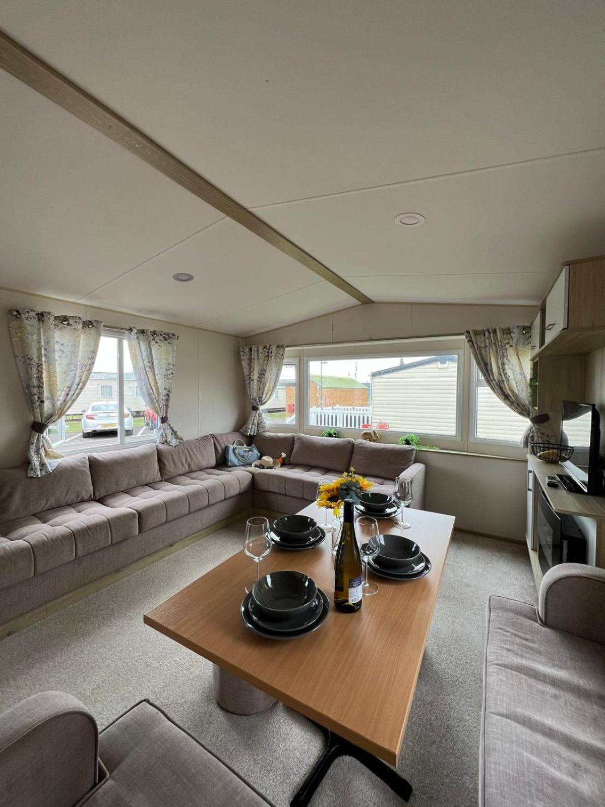 Luxurious Three Bedroom Caravan Jaywick Sands 外观 照片
